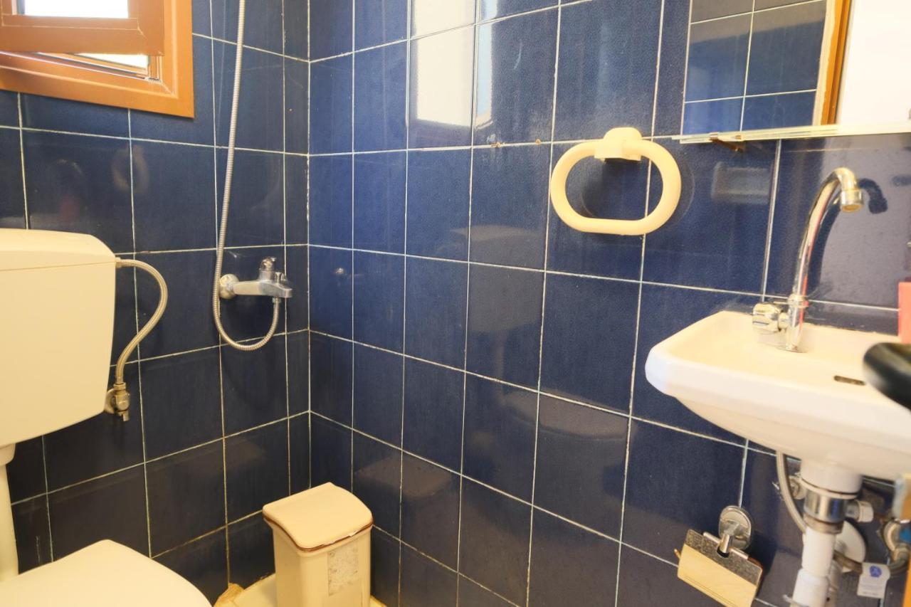 Mehilli Hotel Dhërmi Dış mekan fotoğraf