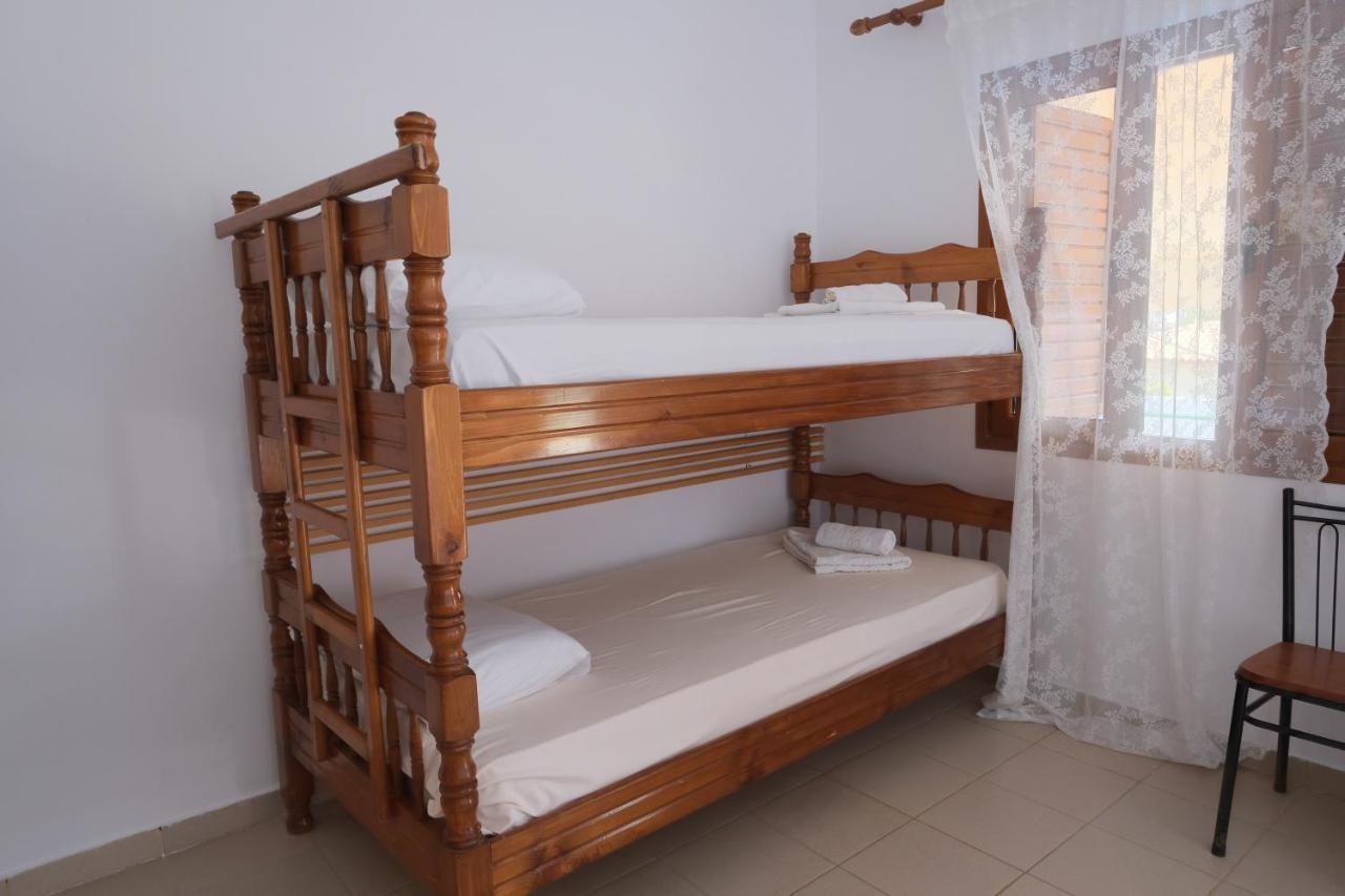 Mehilli Hotel Dhërmi Dış mekan fotoğraf
