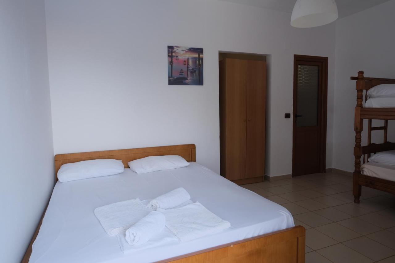 Mehilli Hotel Dhërmi Dış mekan fotoğraf