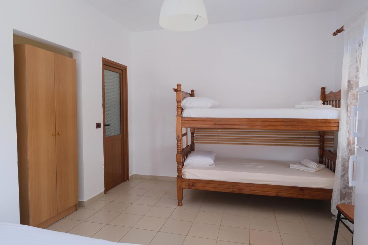 Mehilli Hotel Dhërmi Dış mekan fotoğraf