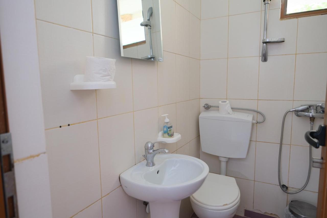 Mehilli Hotel Dhërmi Dış mekan fotoğraf