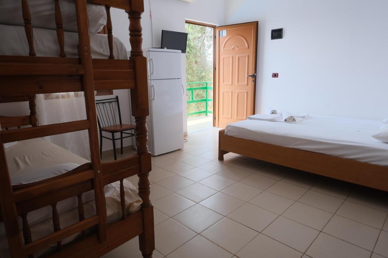 Mehilli Hotel Dhërmi Dış mekan fotoğraf