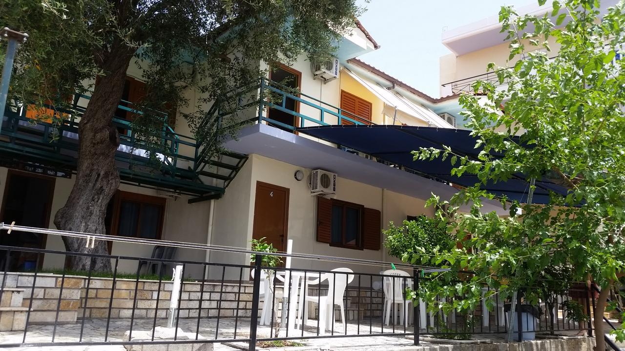 Mehilli Hotel Dhërmi Dış mekan fotoğraf