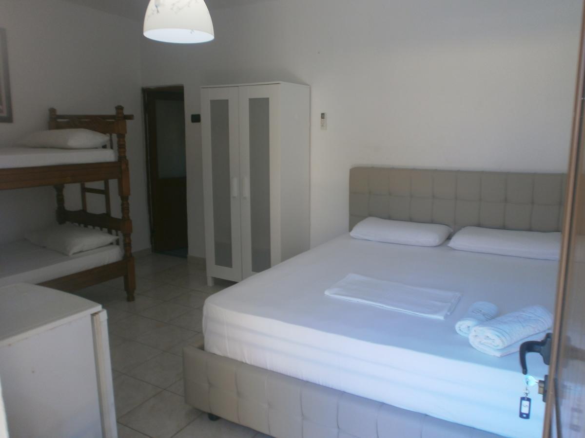 Mehilli Hotel Dhërmi Dış mekan fotoğraf